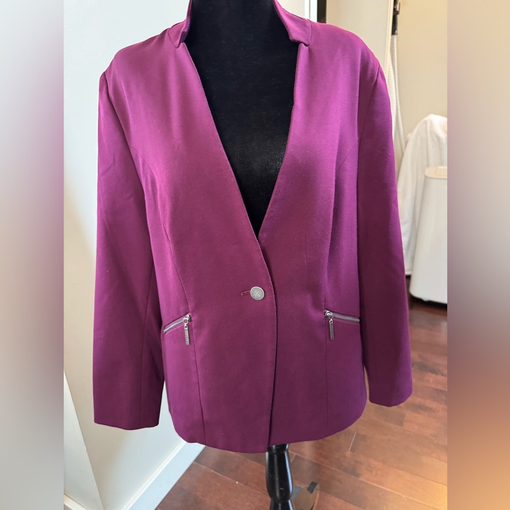 🟢Women's TANJAY Purple Blazer size 10 petite🟢